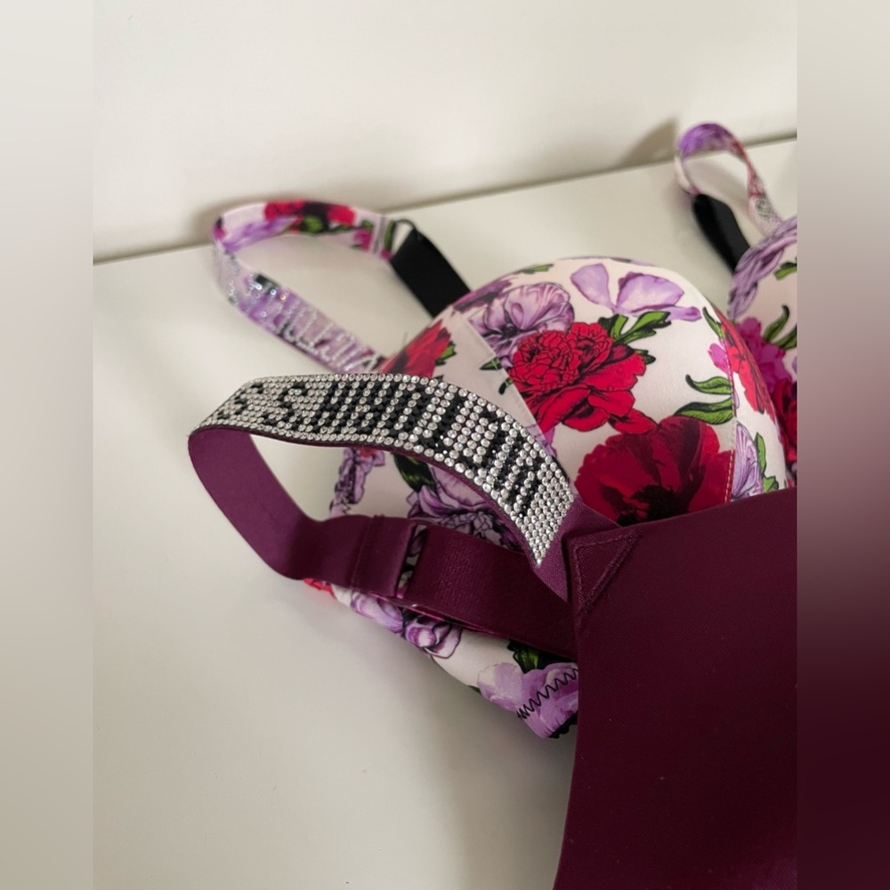 Victoria’s Secret Rhinestone Bombshell Plunge Padded Push-Up Bras 34C Set of 2 - Picture 4 of 12